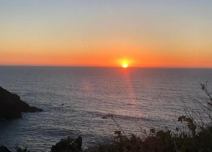 Pinetops Holidays דירה *